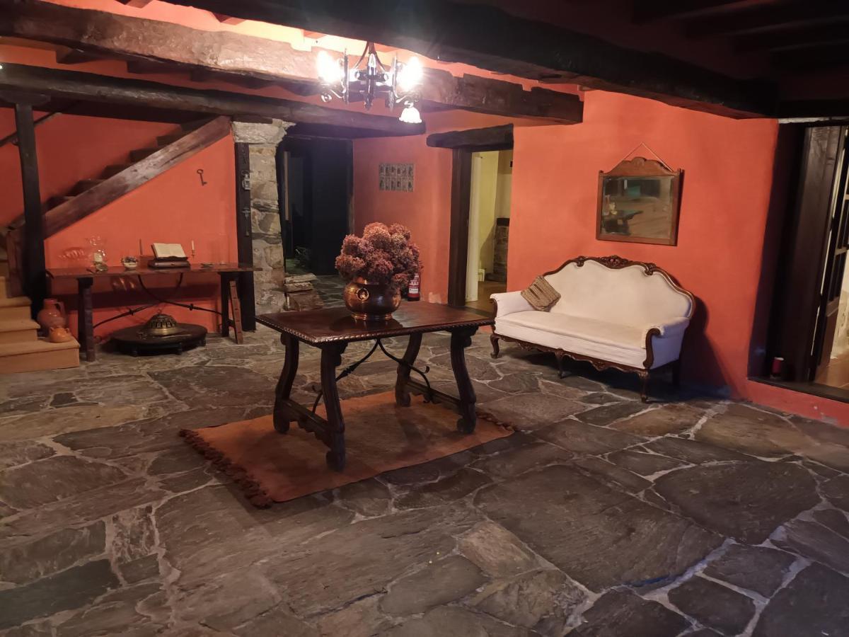 Palacio De Cantiz "Reserva De Ancares" Becerrea ภายนอก รูปภาพ